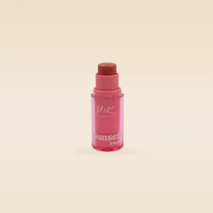 Sunset Blush, nuestro rubor en barra de alta pigmentación y acabado luminoso.